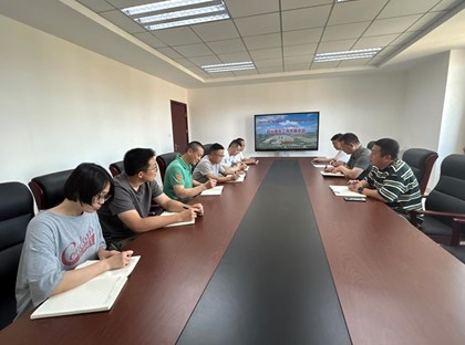 学校召开2025-2026学年第一学期社会服务工作专题会议