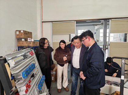 深入企业送关怀 暖心看望促成长